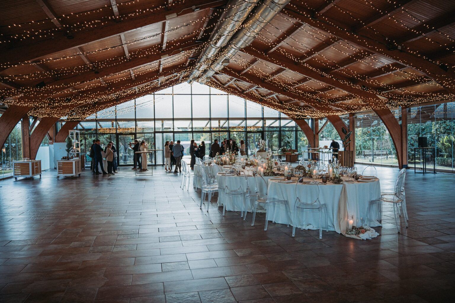 The Wedding Party de Grupo Rex en Rex Natura, mesa «Del lodo crecen las flores más altas» de El Jardín & Co (12)